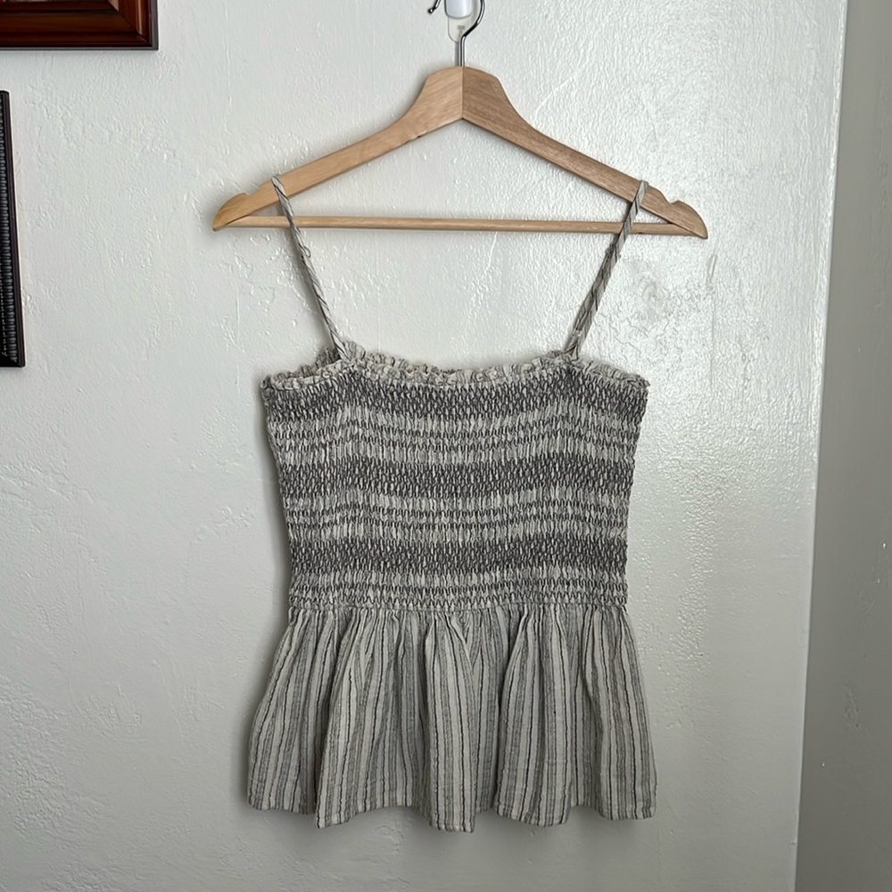 Promesa Smock Crop Spaghetti Strap Top